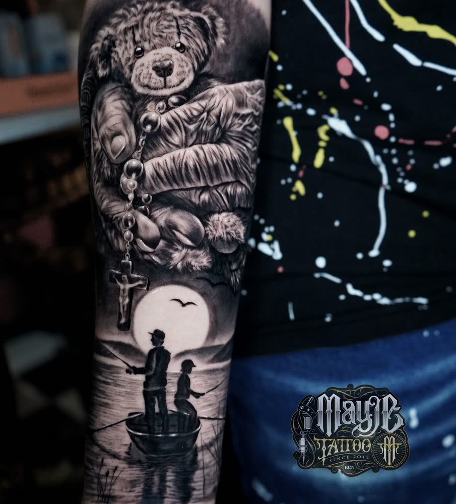 Tatuaje realista de retrato realizado en Mayje Tattoo