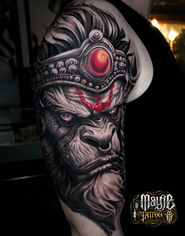Tatuaje realista de gran formato realizado en Mayje Tattoo Barcelona